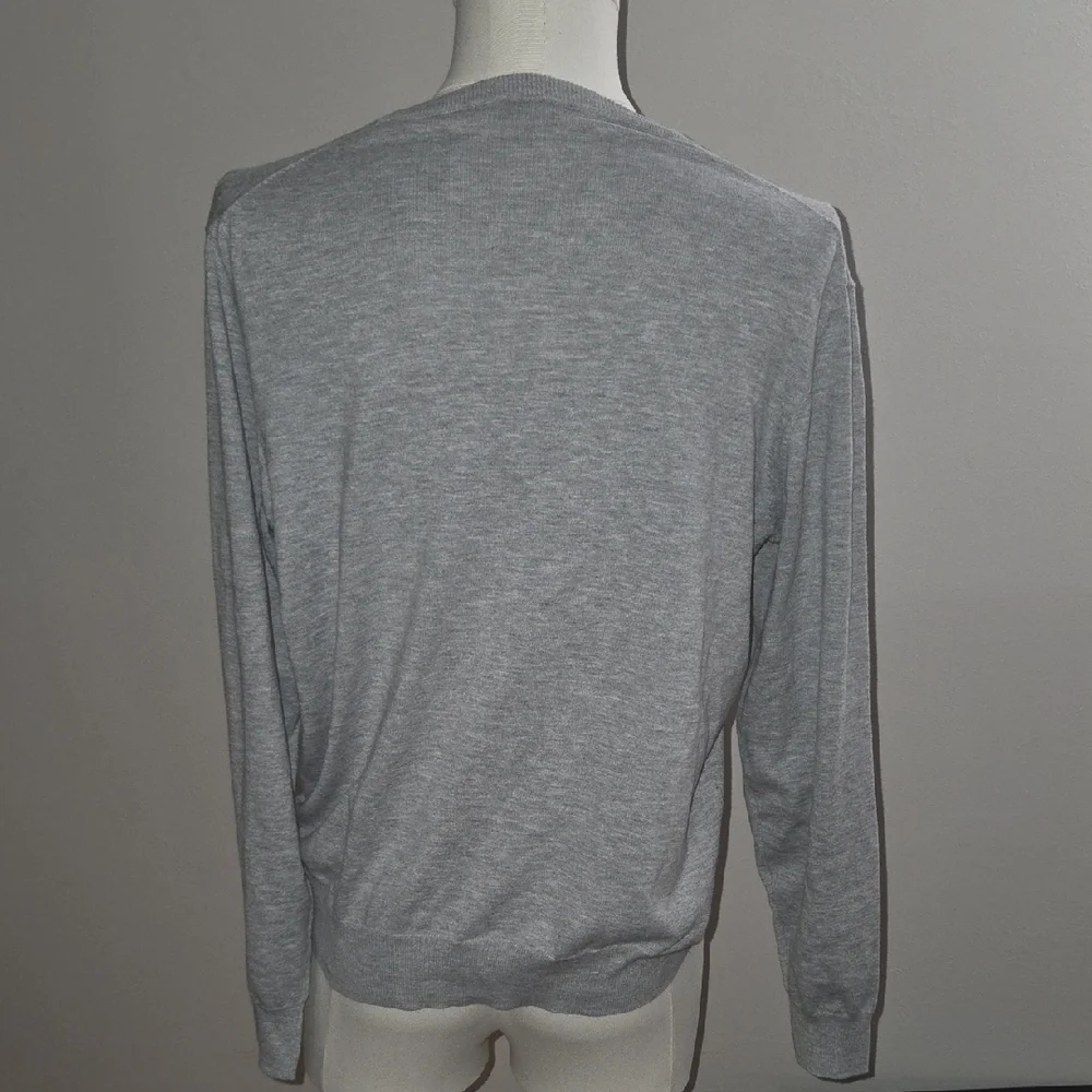 Faherty Reserve Knit in Gray - Picture 3 of 3